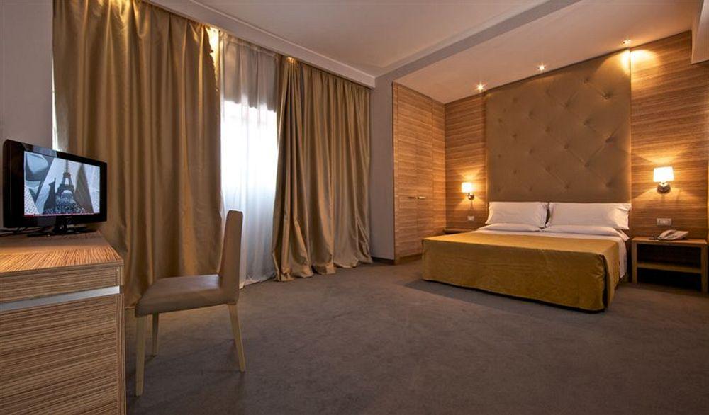 Hotel Area Rom